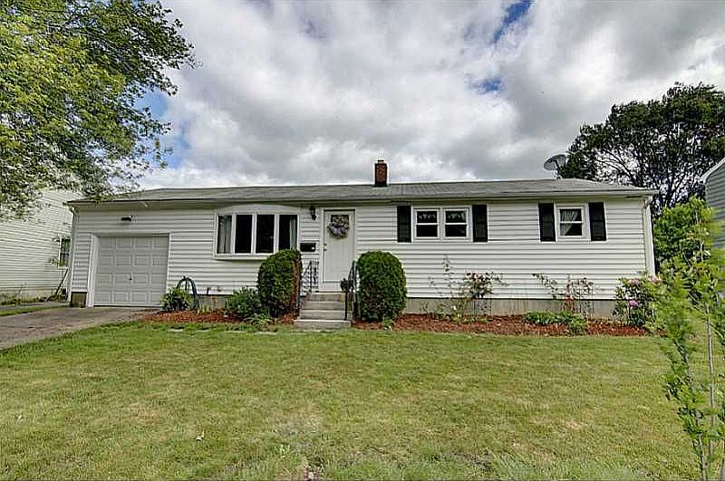 2nd image of 152 Circuit Dr