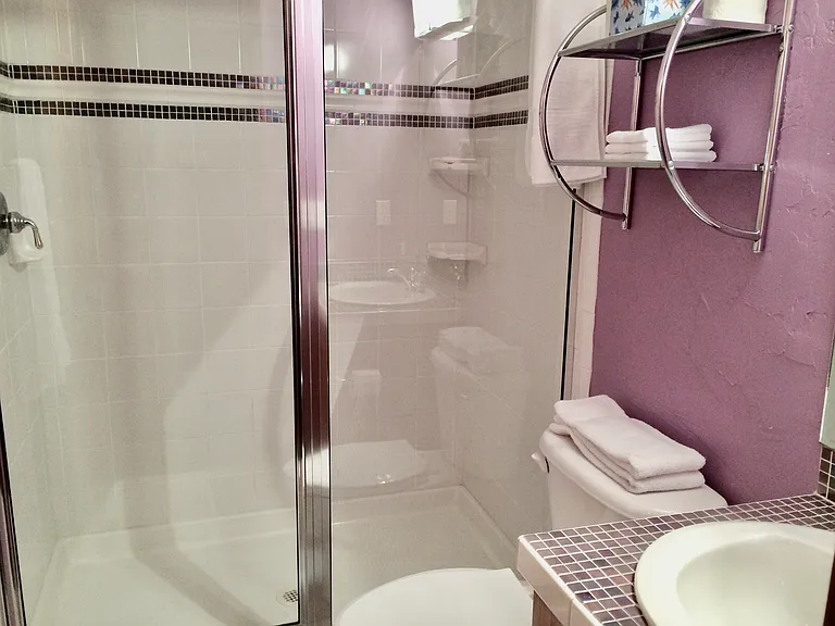 Main level 3/4 bath.