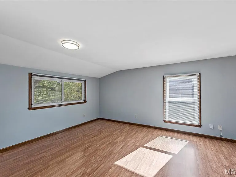 3319 Eminence Blvd — Photo 28