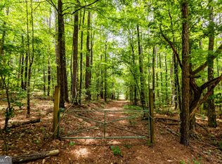 6 Vaughn Rd, Newnan, GA 30265