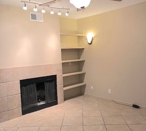 2nd image of 2110 Rio Grande St APT 204