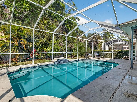 3rd image of 22866 Forest Ridge Dr