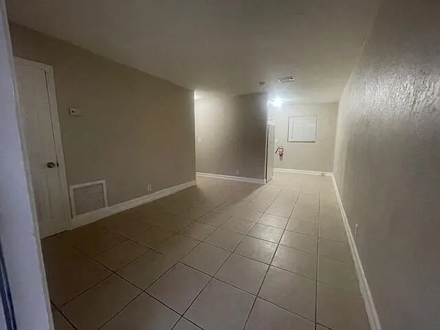 400 Metcalf Ct — Photo 42
