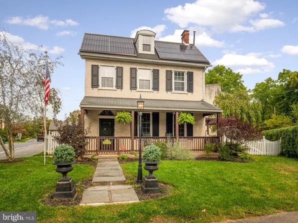 811 Port Providence Rd, Phoenixville, PA 19460