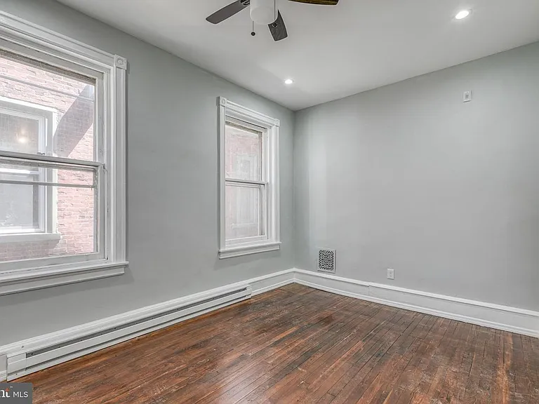5009 Catherine St #1 — Photo 10