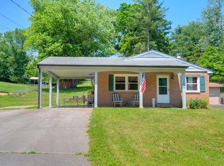 1008 Wilson Ave, Pulaski, VA 24301