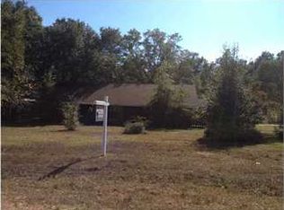 5601 Columbia Ave, Milton, FL 32570