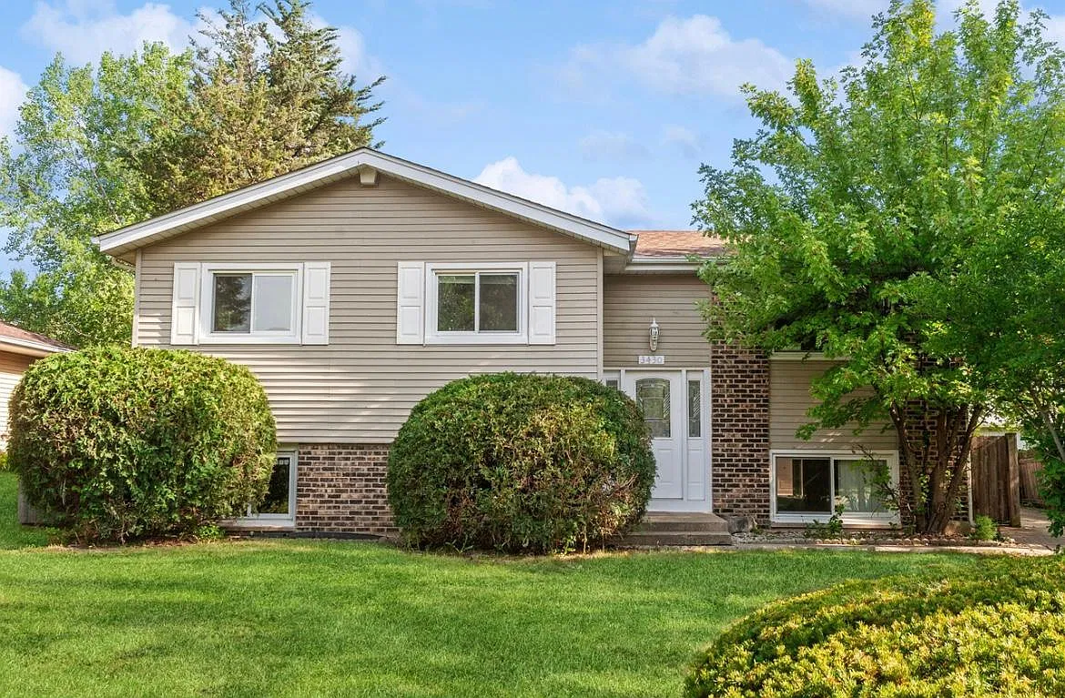 3430 Sorrel Dr — Photo 1
