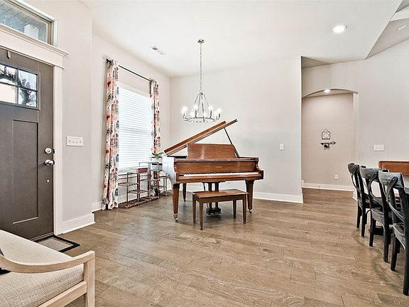 2nd image of 393 Tartaglia Ave