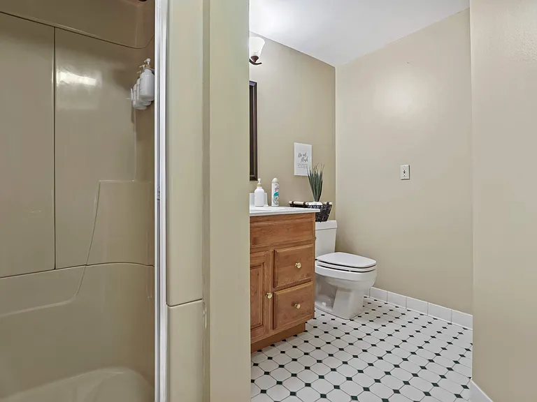 10500 N East Riverview Dr — Photo 8