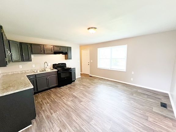 8753RoutiersKitchen_07222024