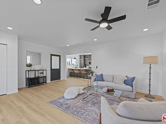 2nd image of 357 1/2 Cornwell St