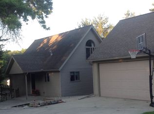 28195 Cedar Trl, Cleveland, MN 56017