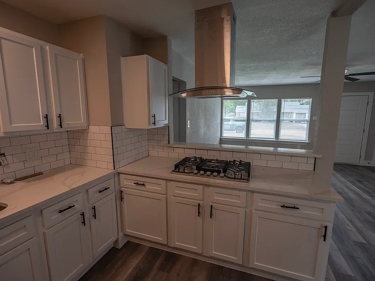 2465 Garapan Dr — Photo 9