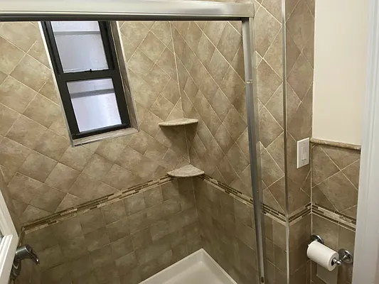 Rented by Voro New York | media 64