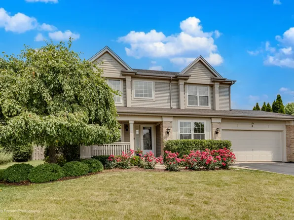 6 Providence Ct, Cary, IL 60013