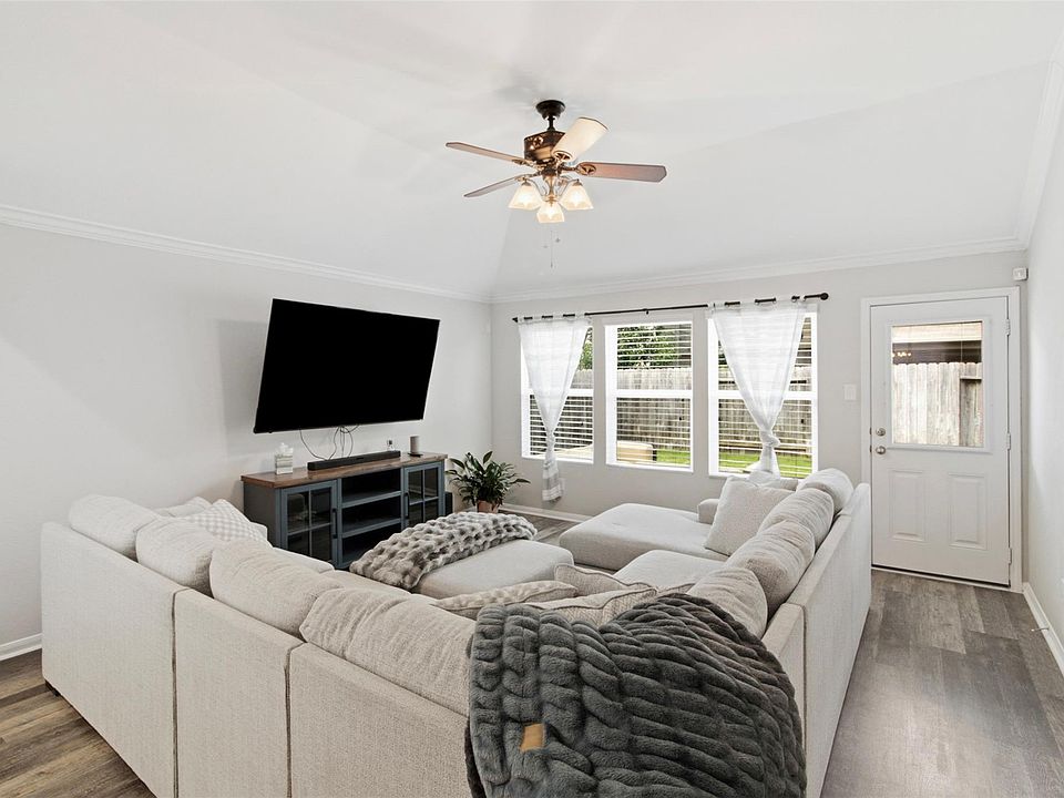 1st image of 9951 Chimney Swift Ln