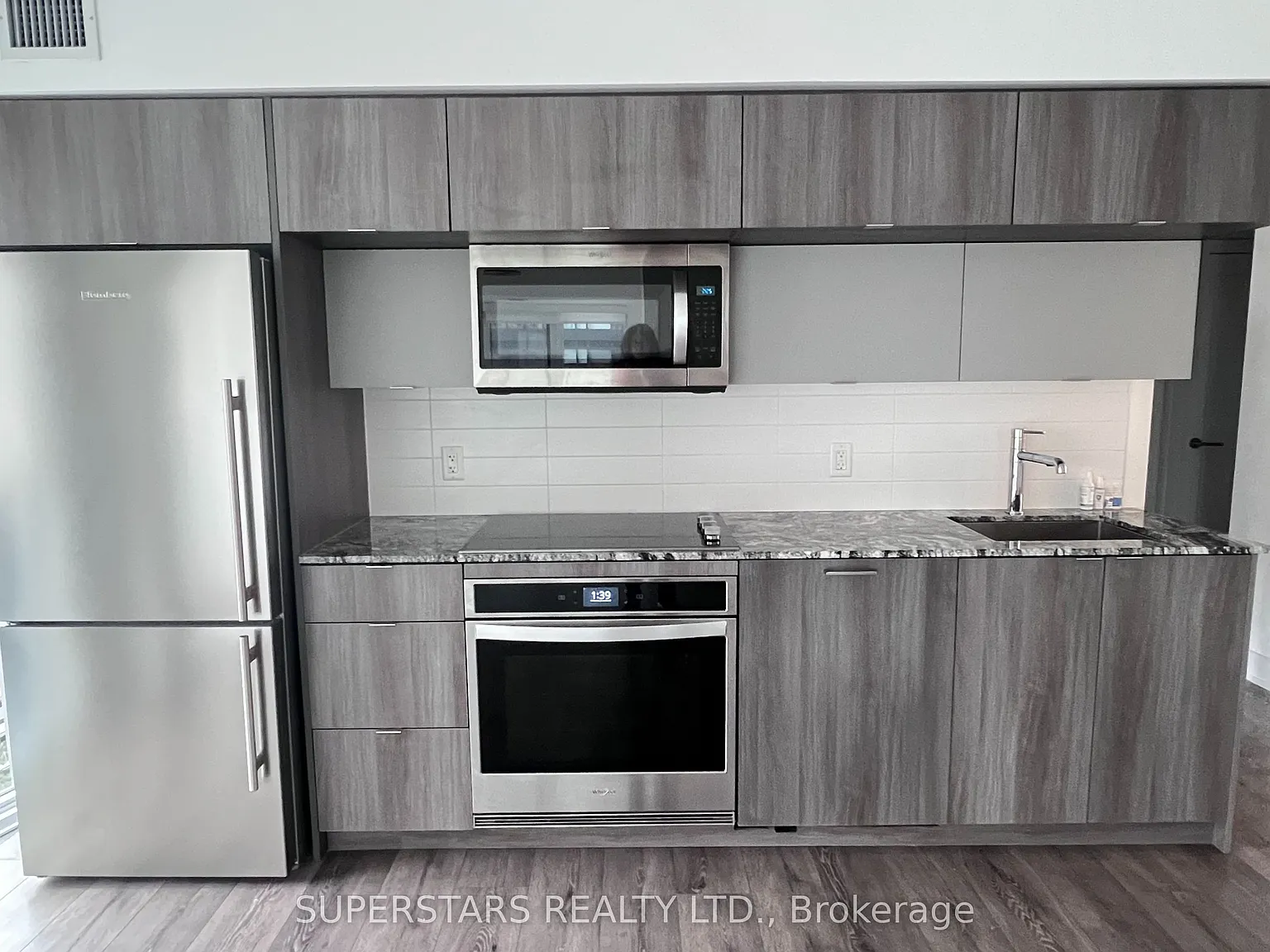 2 bed, $3,000 — Photo 1