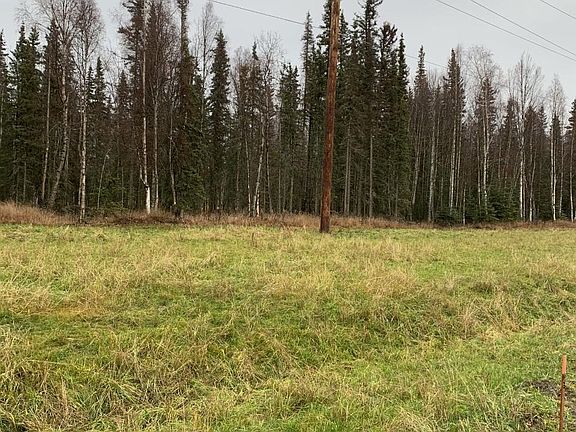 3rd image of 5040 Kenai Spur Hwy