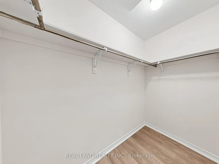 24 Sissons Way — Photo 34