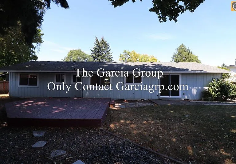 1102 NE Kathryn St — Photo 42
