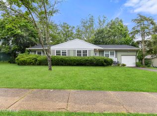 31 Amherst St, Lakewood, NJ 08701