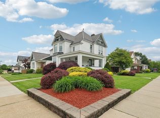 134 4th St, Ellwood City, PA 16117