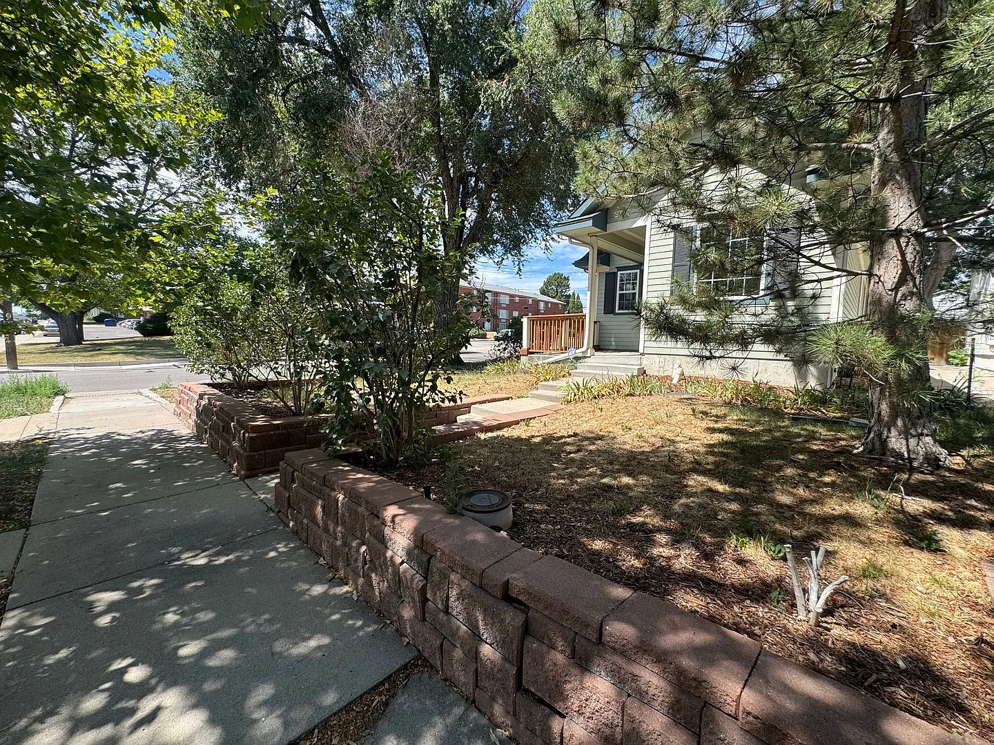 Spacious 4-Bedroom Home Near Sloan's Lake & Broncos Stadium — Photo 4