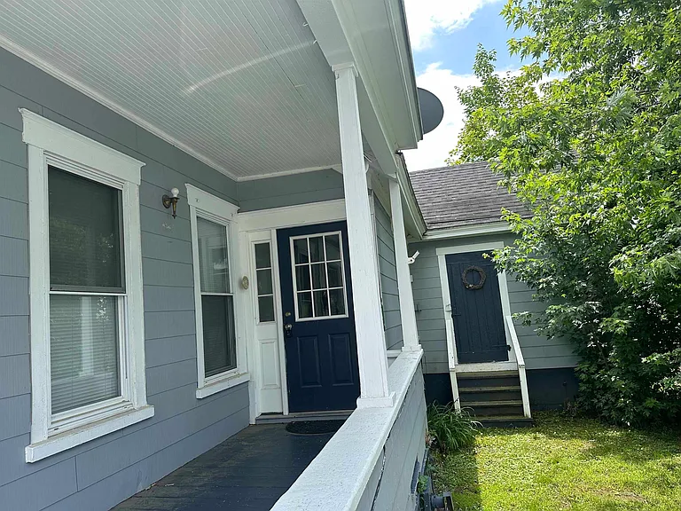 28 Lincoln St #A — Photo 4