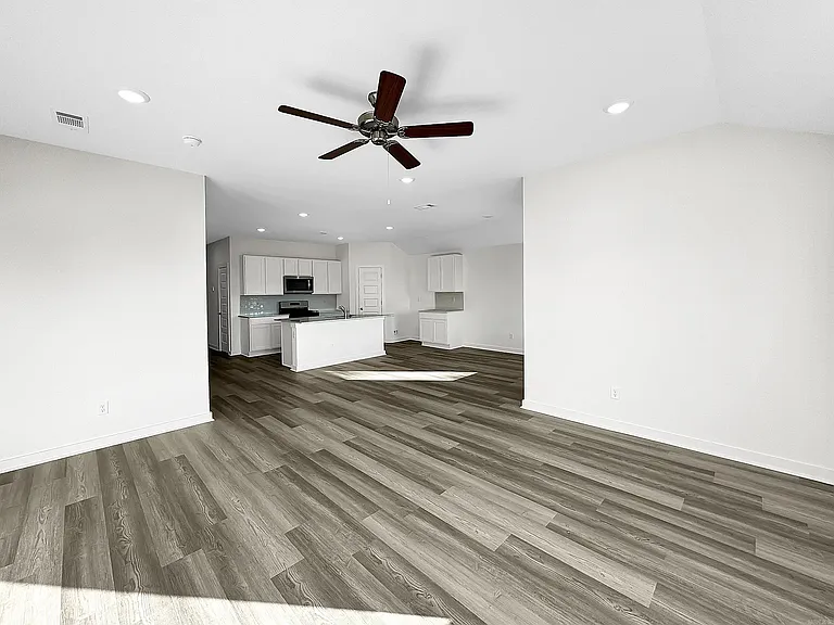 6312 Warwick Dr — Photo 8