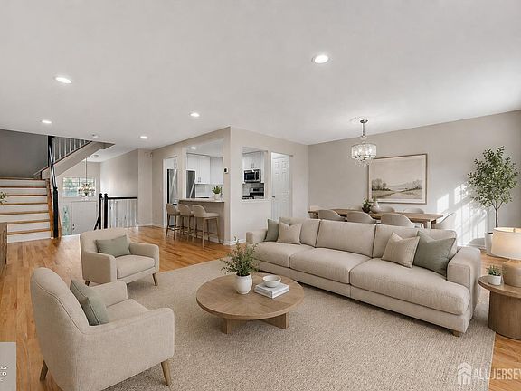 5th image of 7 Harbor Bay Cir #349