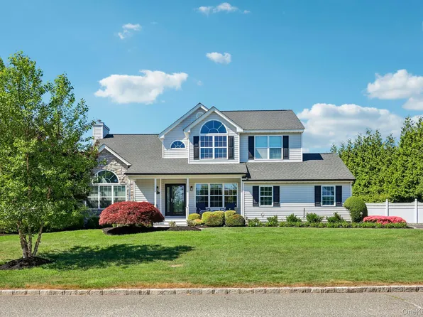 43 Sweetgum Lane, Miller Place, NY 11764