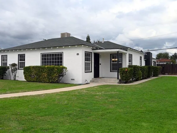 2202 9th St, Sanger, CA 93657