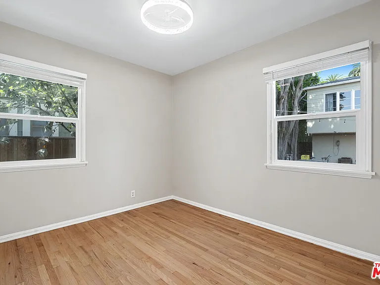 815 Crestmoore Pl — Photo 12