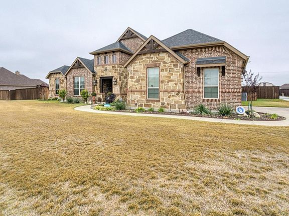 2nd image of 5671 Sweetwater Dr