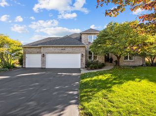 39W253 Sheldon Ct, Geneva, IL 60134