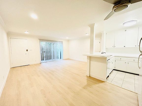 5th image of 1832 & 1838 S Bundy Dr #38-6