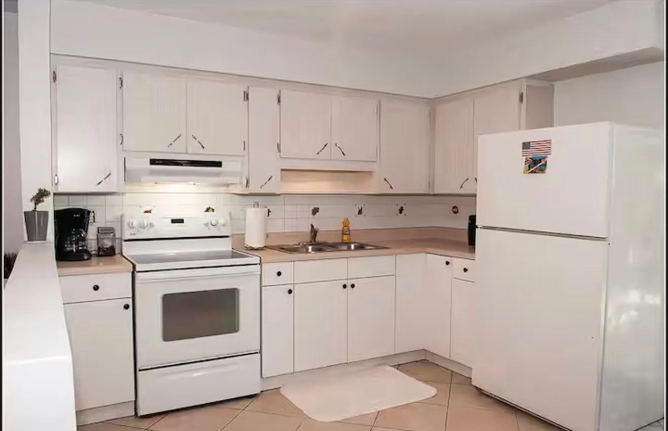 2 bed, 1.0 bath, 1000 sqft, $2,500 — Photo 1