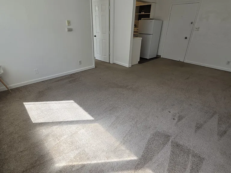 University View Apartments — Photo 32