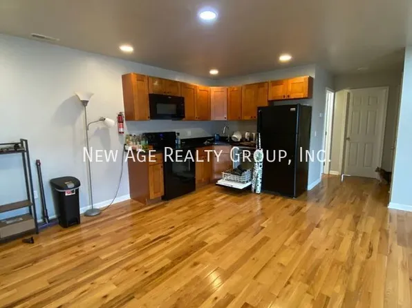 423 N 40th St, Philadelphia, PA