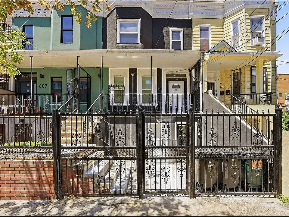 609 Wales Ave #2