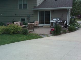 2205 10th St, Nevada, IA 50201