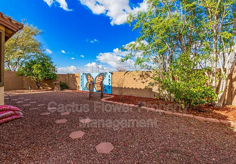 2624 W Beautiful Ln — Photo 30