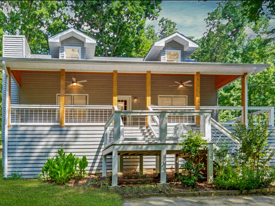 1st image of 749 Sunflower Dr