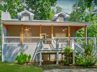 749 Sunflower Dr, Hartwell, GA 30643