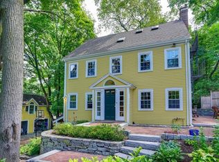 12 Gerrys Landing Rd, Cambridge, MA 02138