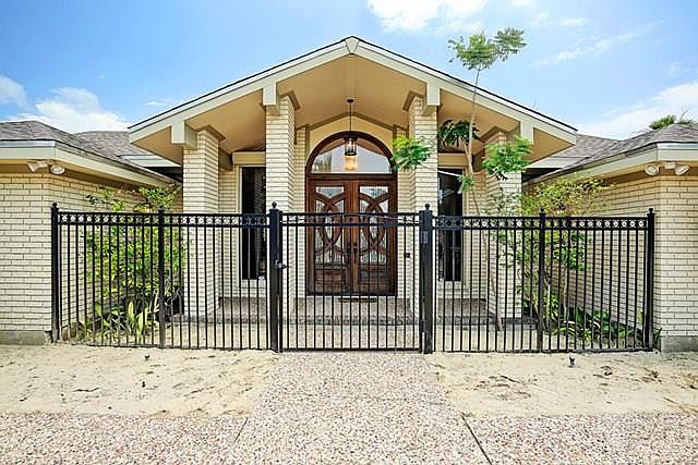 1st image of 62 Colony Park Cir