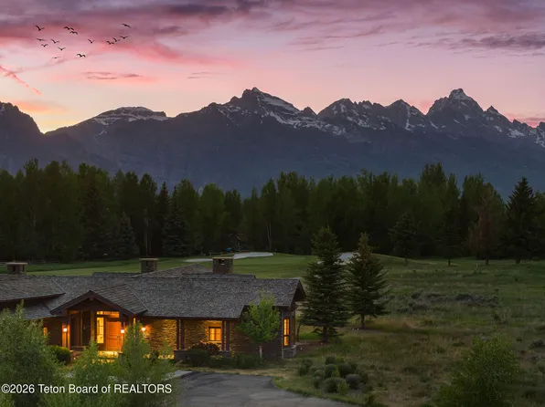 6240 N Prickly Pear Ln, Jackson, WY 83001