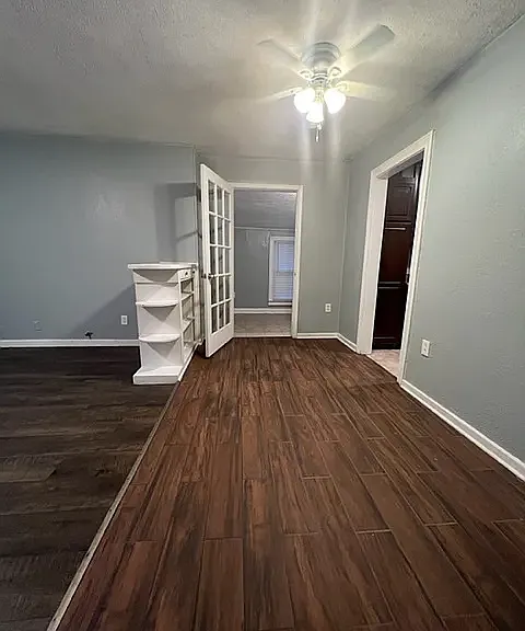 315 E Pipkin St — Photo 9