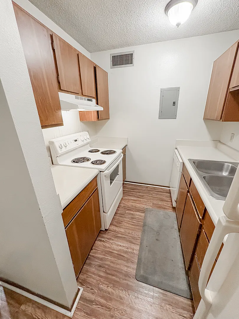 200 High Meadows Blvd — Photo 4